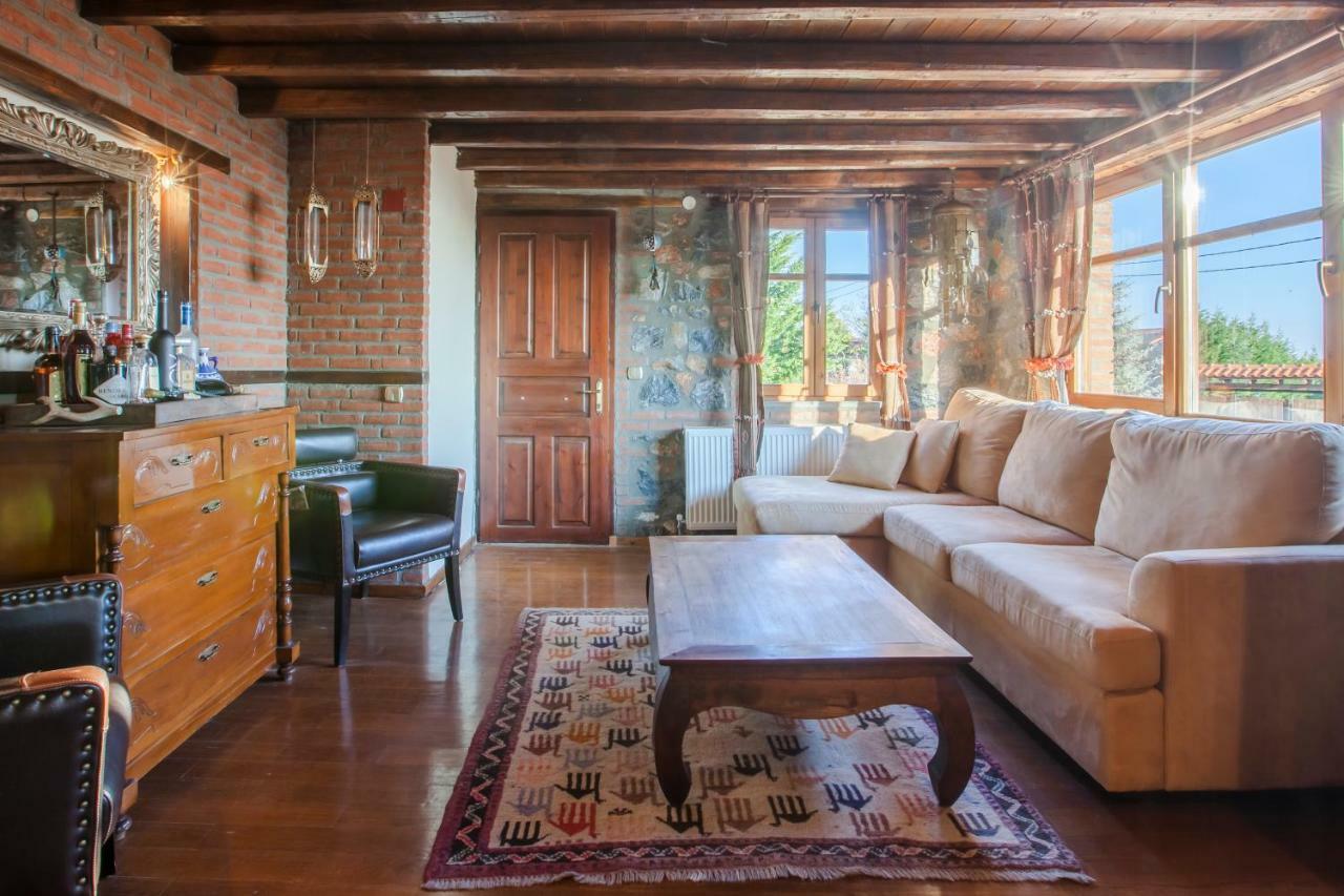 Villa Palaios Agios Athanasios بالايوس أجيوس أثناسيوس المظهر الخارجي الصورة